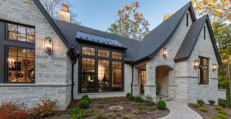 Modern farmhouse
