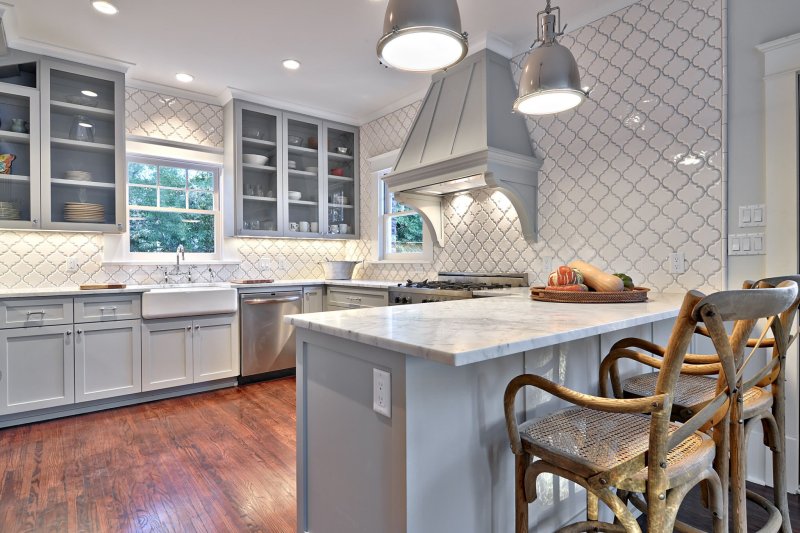 Плитка backsplash арабеск