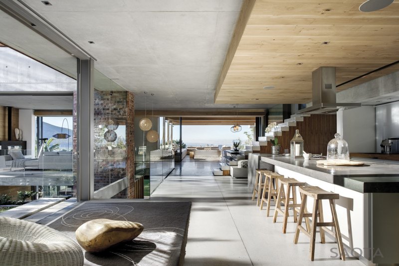 Saota николино