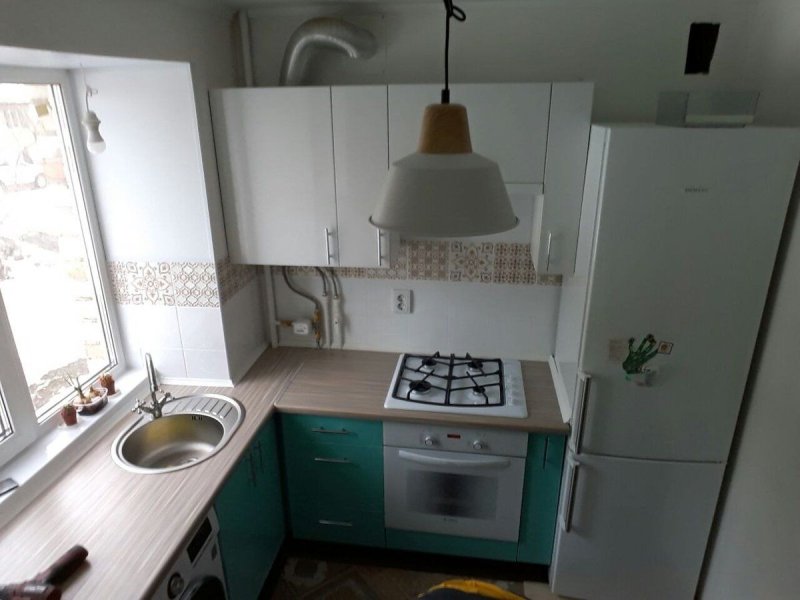 Кухня в хрущёвке с газовой колонкой дизайн