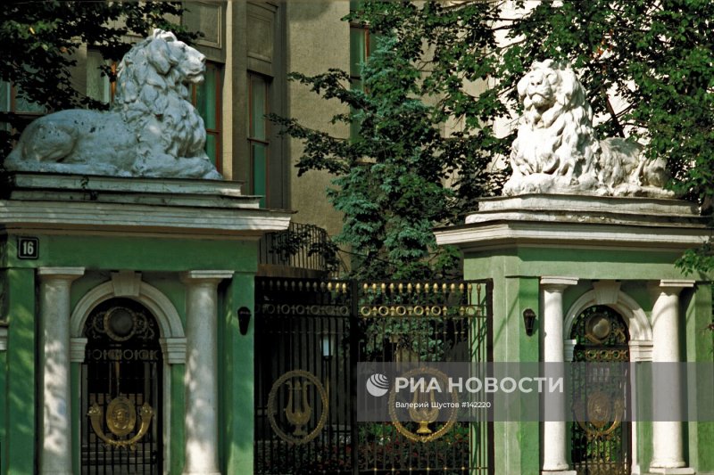 Дом ученых в москве