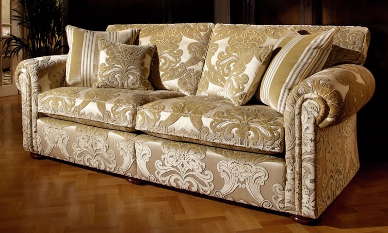 Диван классический