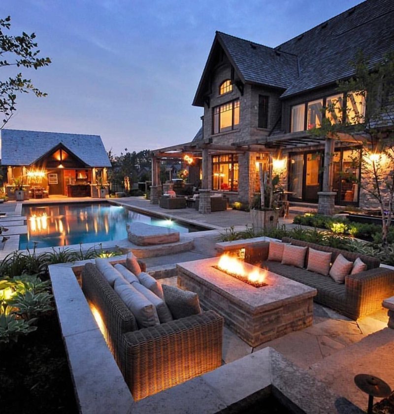 Outdoor living space