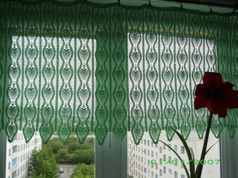 Вязаные шторы
