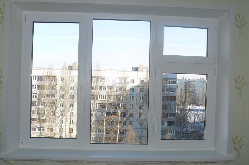 Окна рехау с форточкой