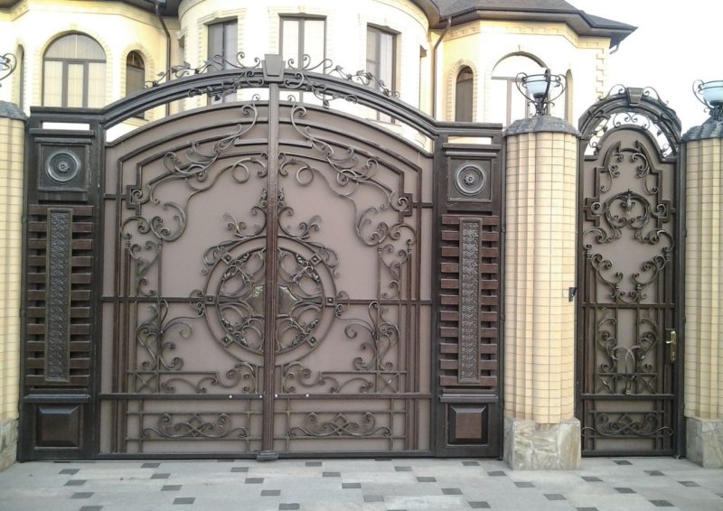Кованые ворота викри дагестан