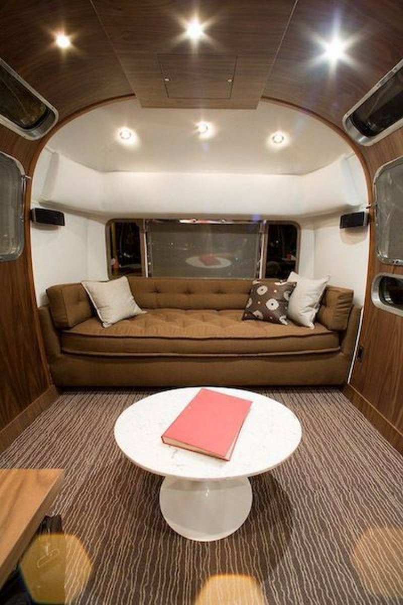 Автодом airstream