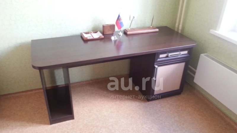 Стол офисный