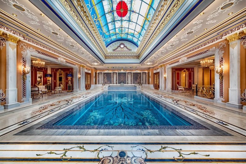 Luxury antonovich design бассейн