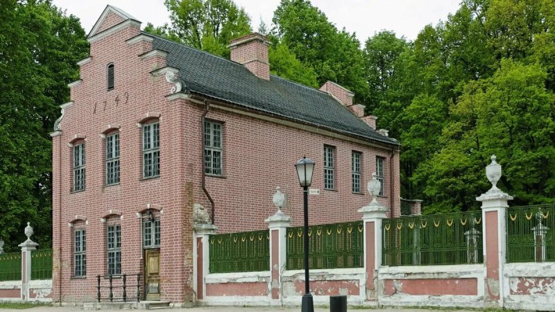Усадьба кусково голландский домик