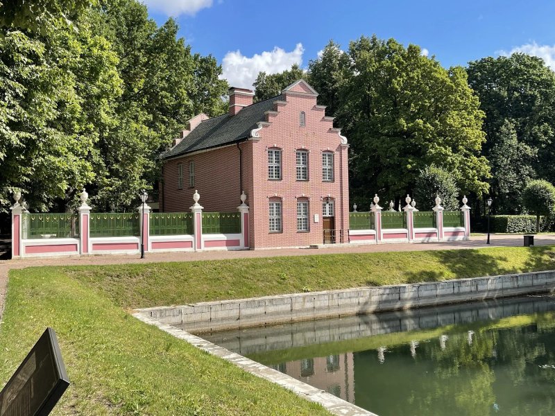Усадьба кусково голландский домик