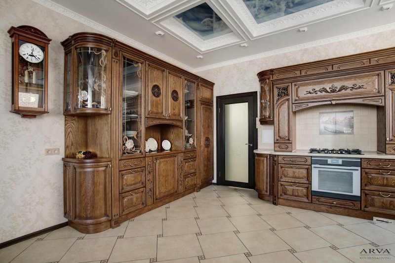 Дизайн кухни классика