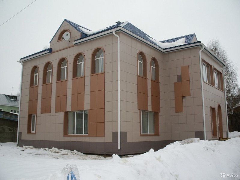 Фасад дома из керамогранита