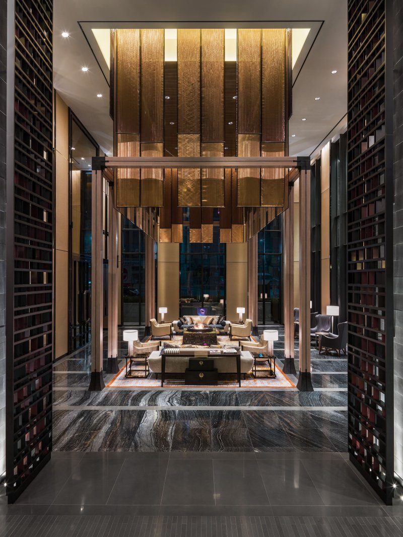 Four seasons hotel лобби