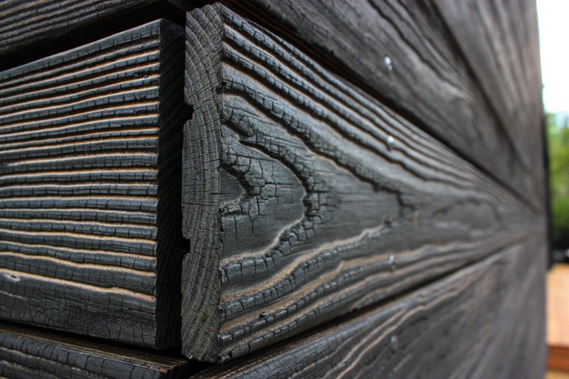Shou sugi ban мебель