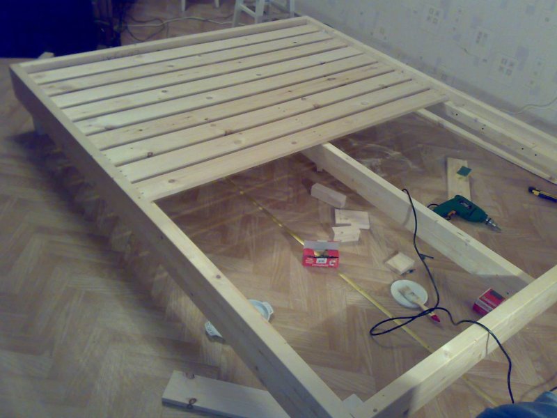 Кровать из брусков