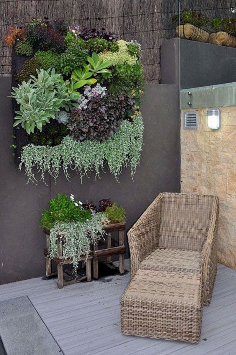 Vertical garden
