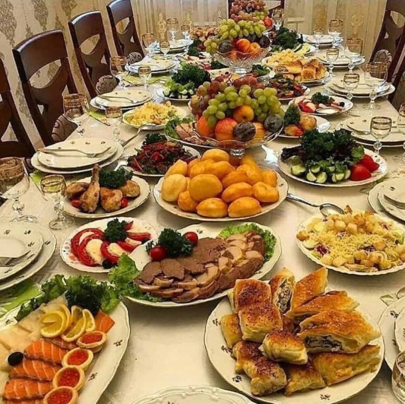 Праздничные столы