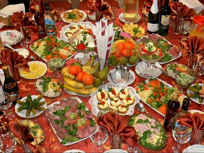 Праздничные столы