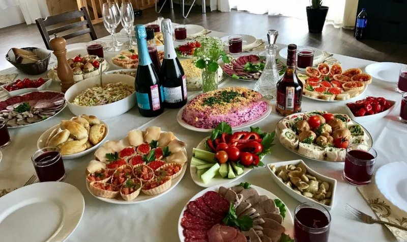 Праздничные столы
