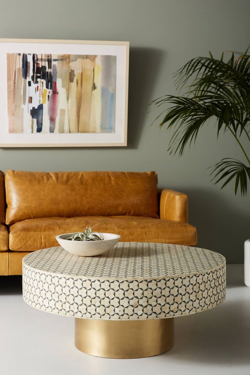 Round coffee table