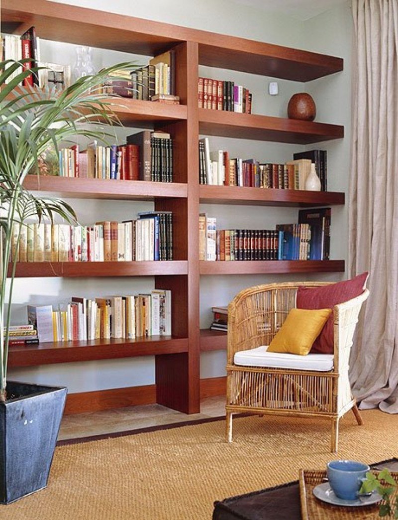 Книжные стеллажи в интерьере