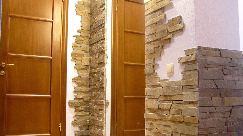 Отделка углов декоративным камнем