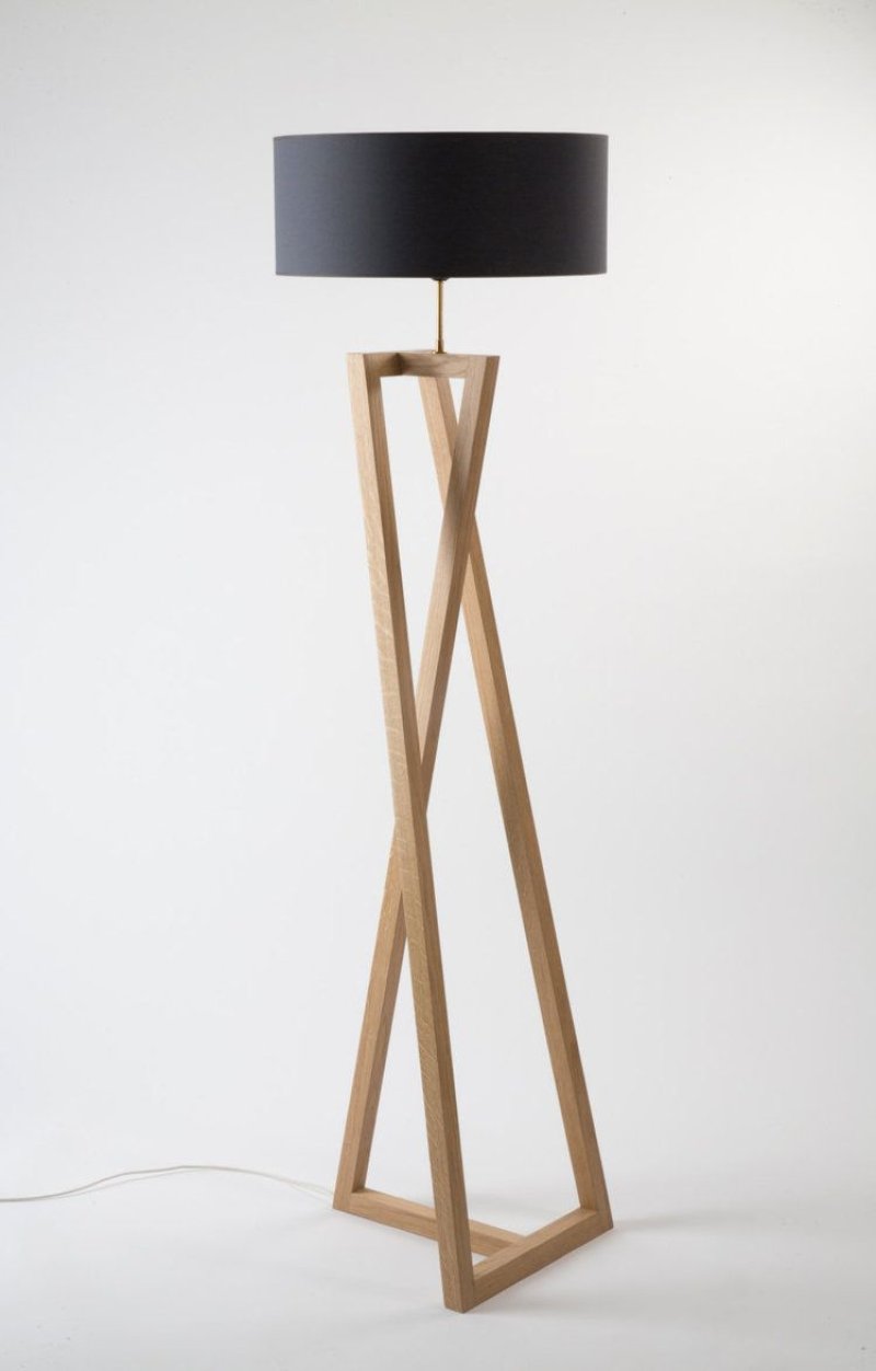 Торшер tripod floor lamp