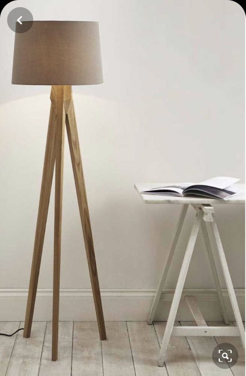 Торшер tripod floor lamp