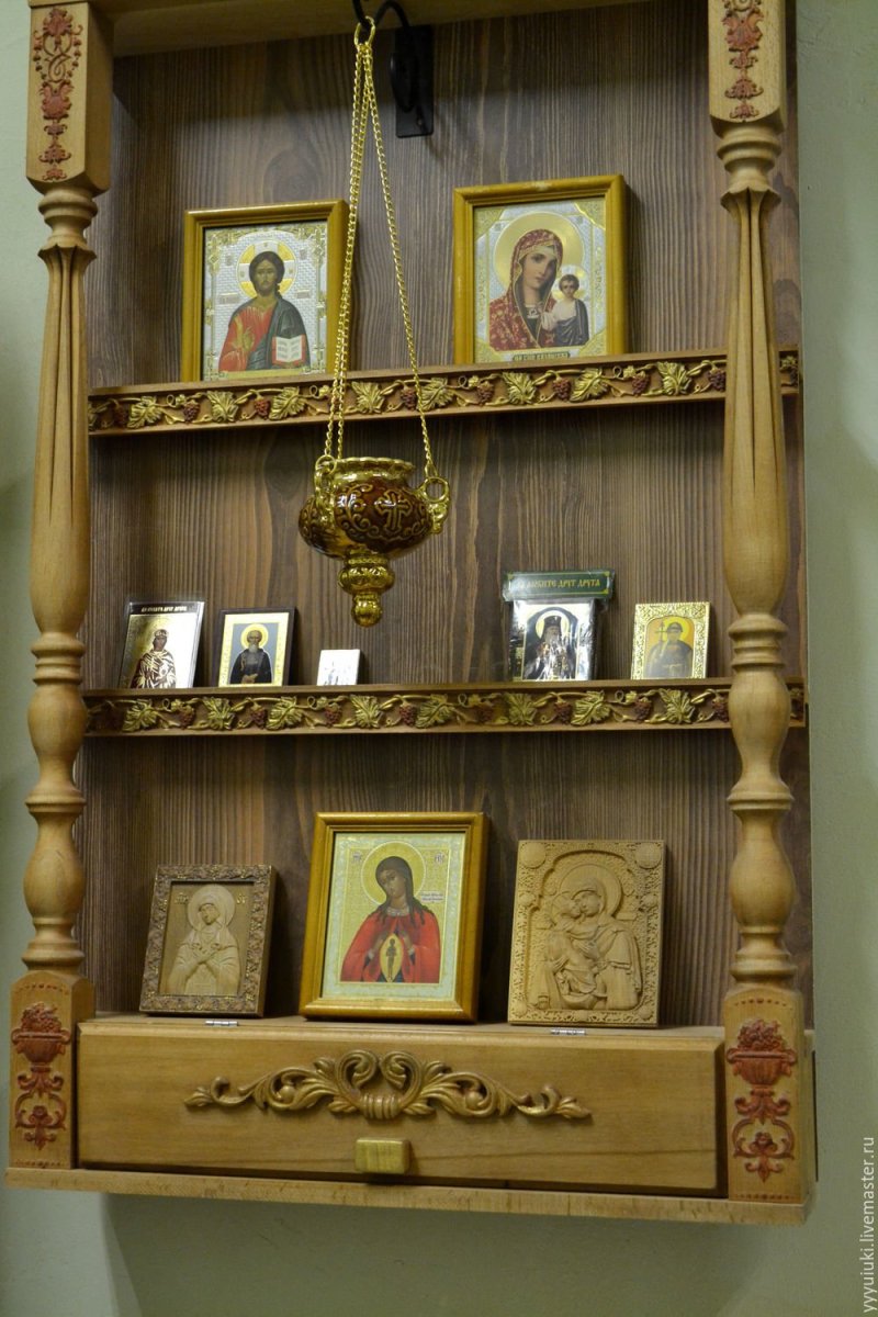 Иконостас домашний угловой