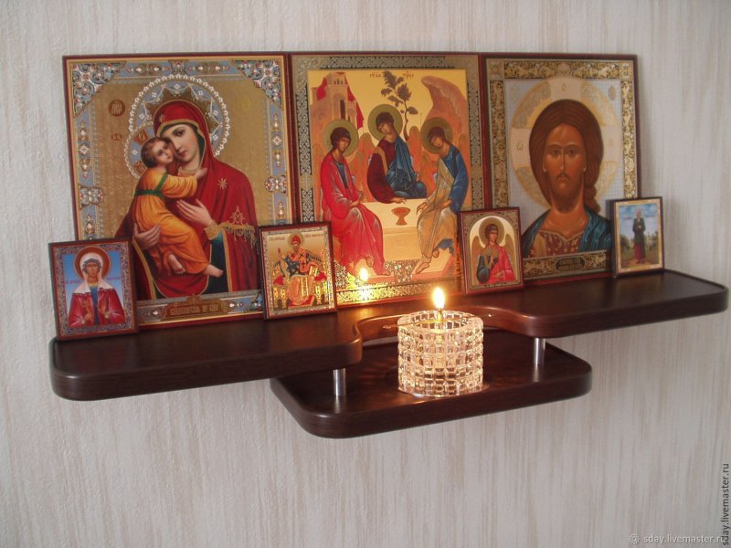 Полка для домашнего иконостаса