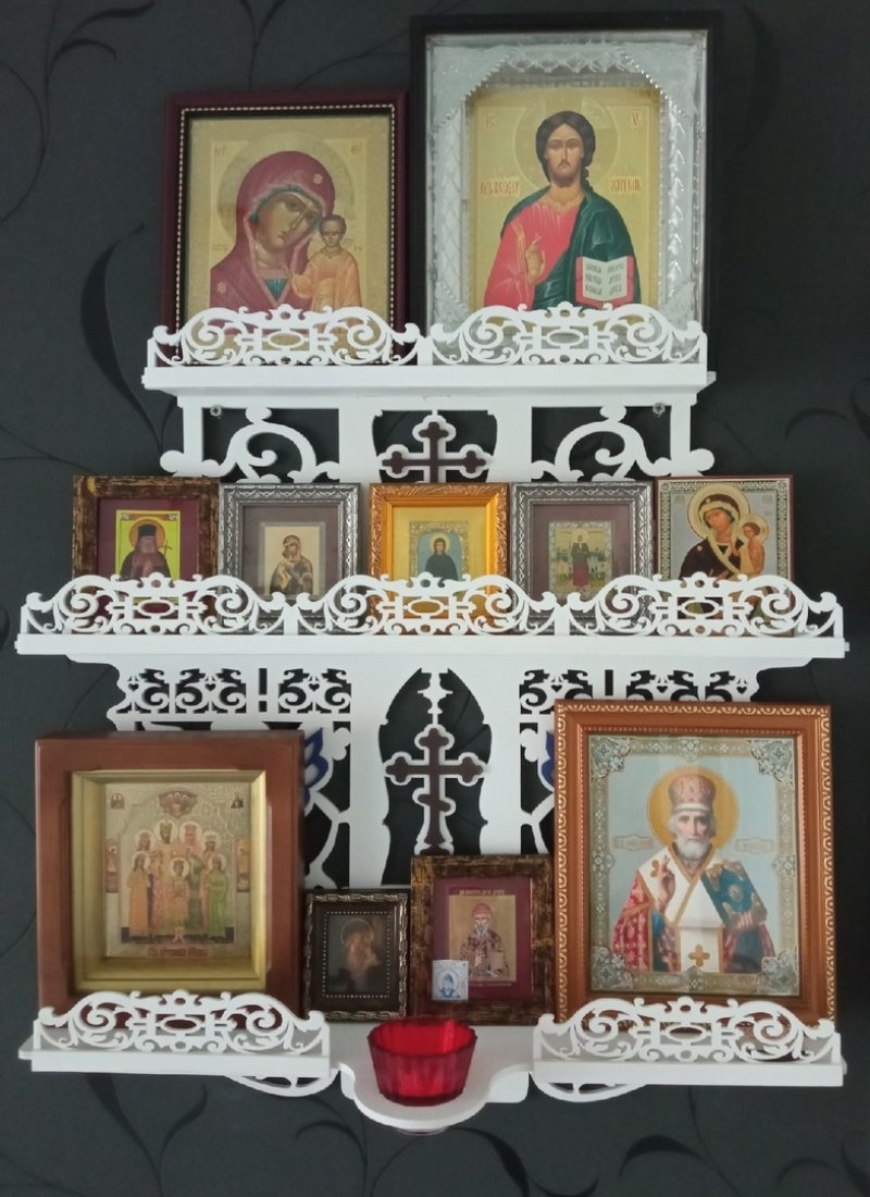 Полка для икон иконостас
