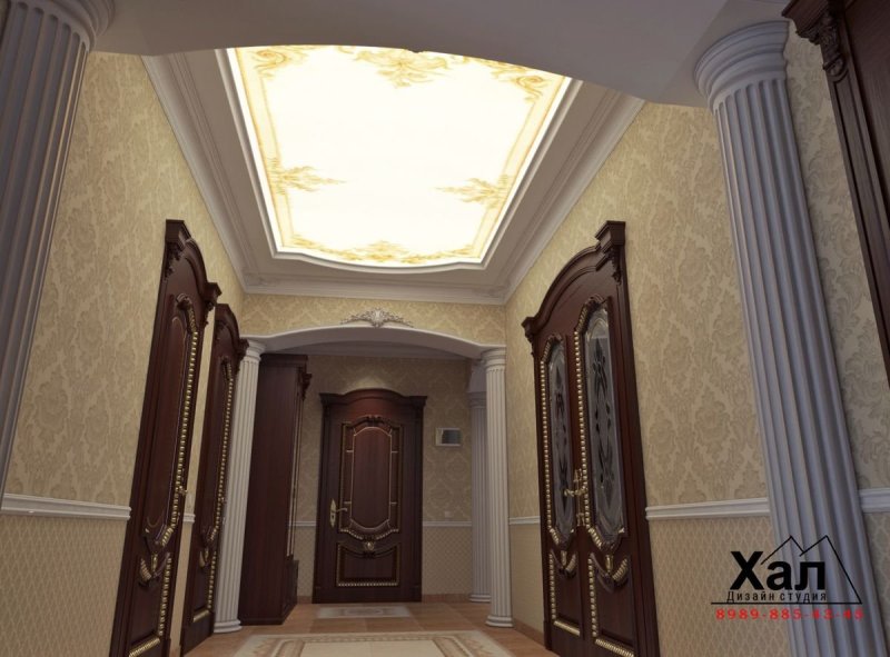 Классический интерьер коридора