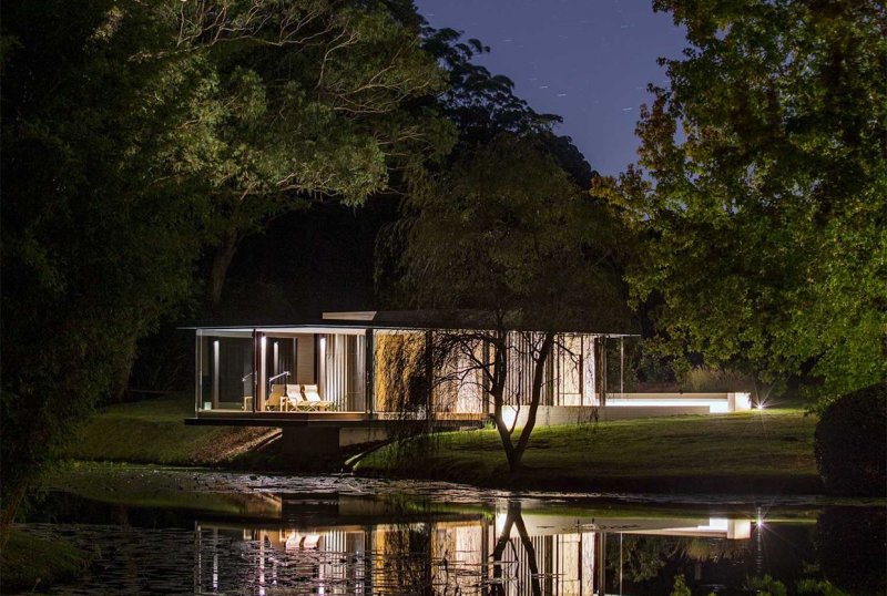 Philip johnson glass house