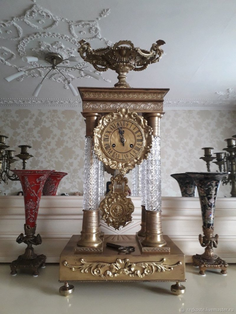 Старинные часы