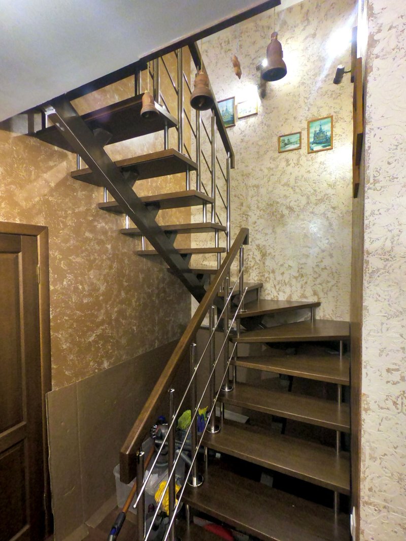 Лестница на монокосоуре
