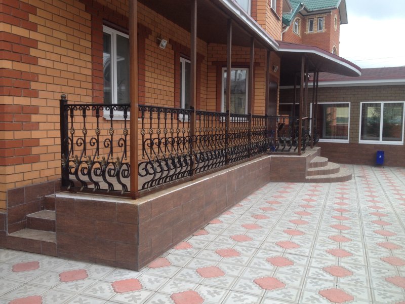 Перила в частном доме