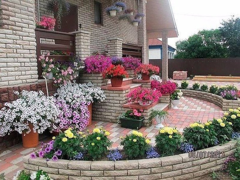Цветники и клумбы на даче
