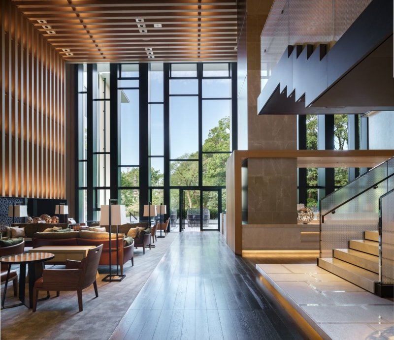 Four seasons hotel лобби