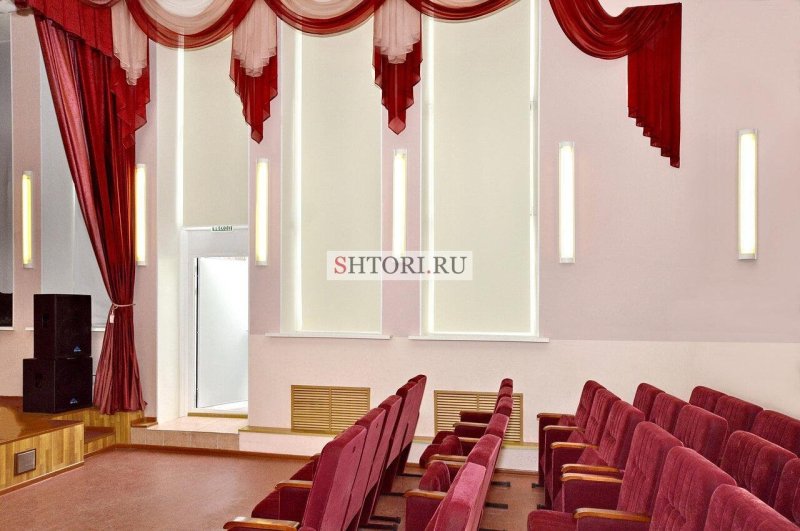Шторы для сцены актового зала