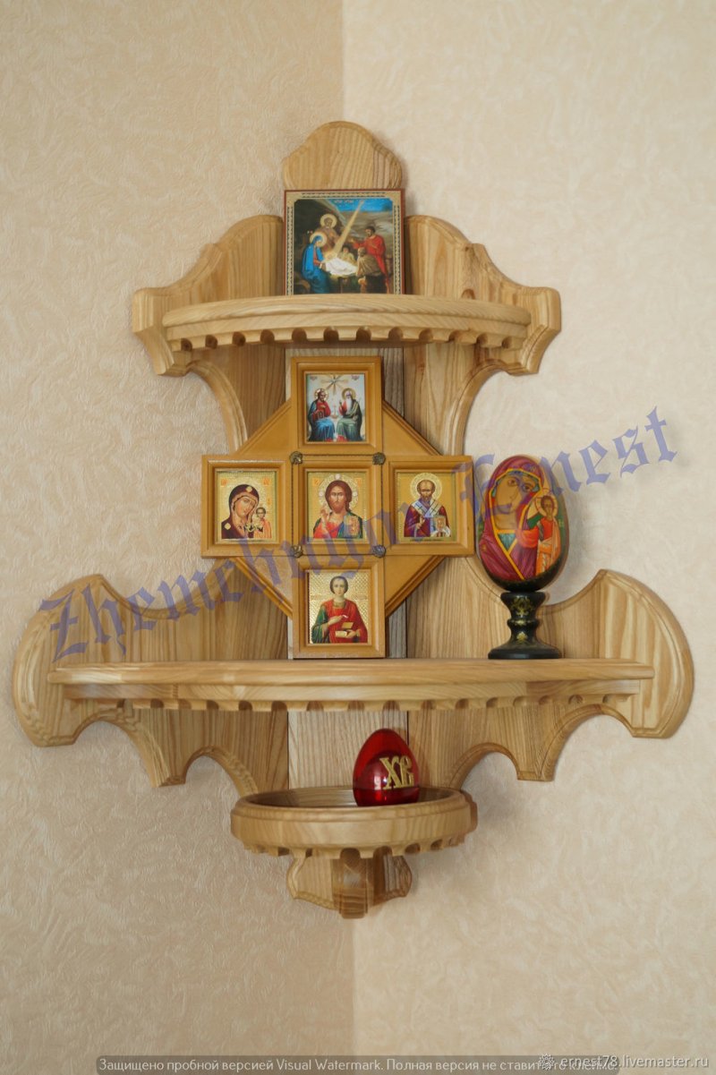 Угловая полочка для икон