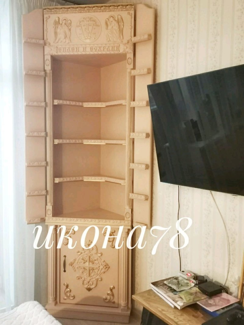 Шкафчик для икон