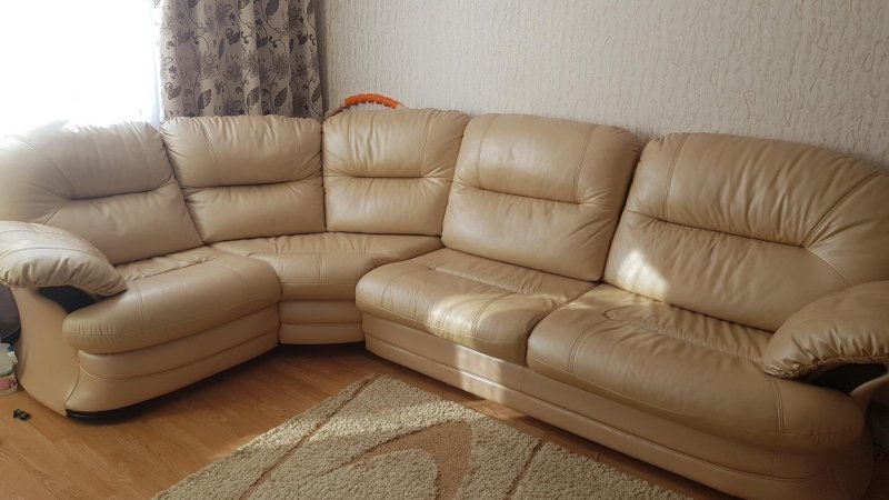 Кожаные диваны