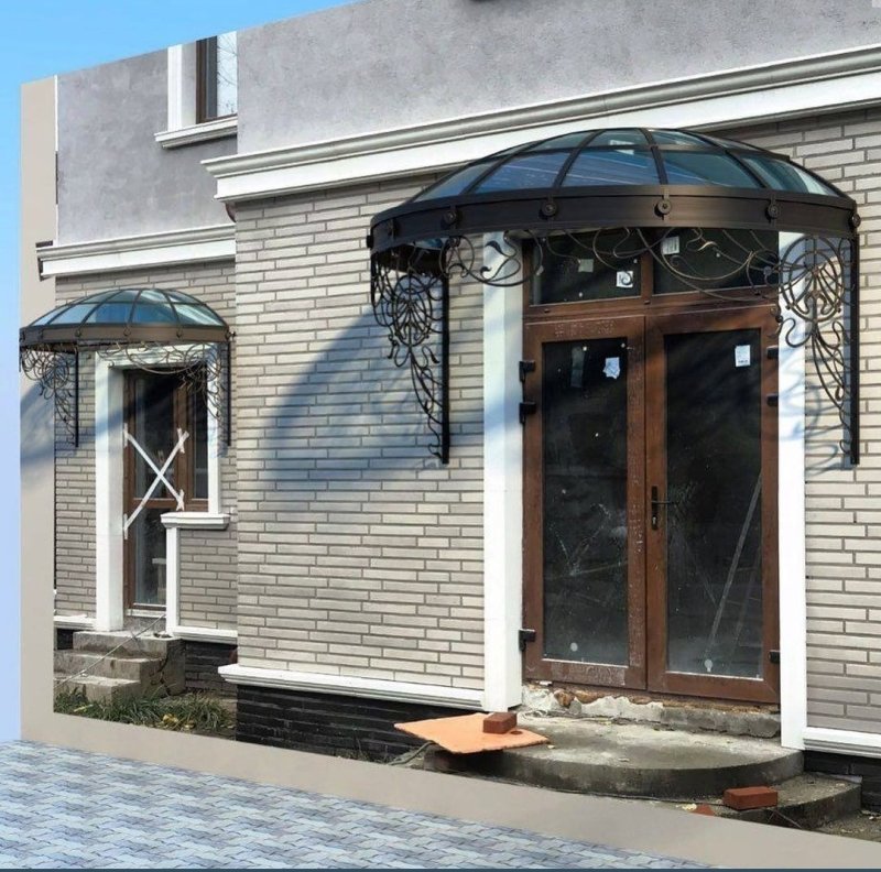 Кованые козырьки над крыльцом
