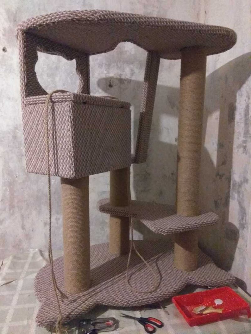 Игровой комплекс для кошек своими руками с когтеточкой
