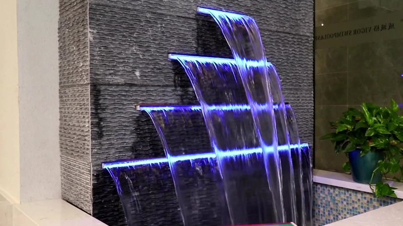 Стеновой водопад для бассейна