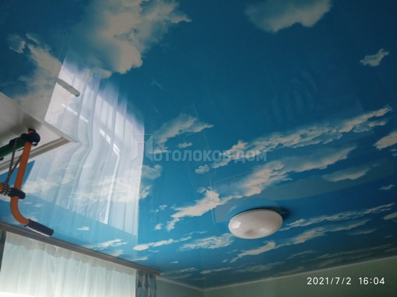 Натяжной потолок облака