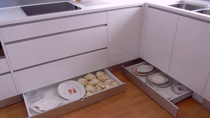 Выдвижной ящик для кухни