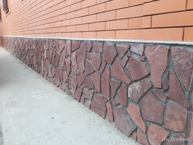 Камень лемезит