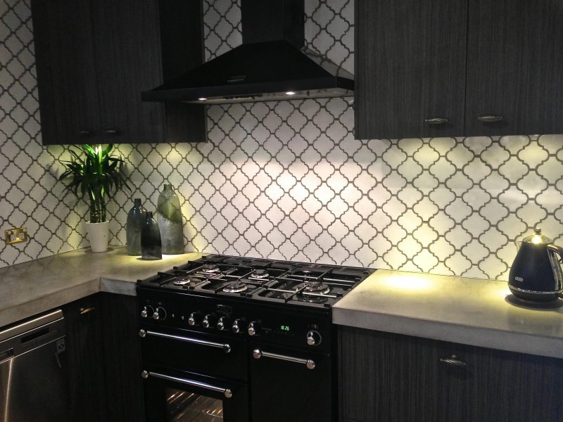Плитка backsplash арабеск